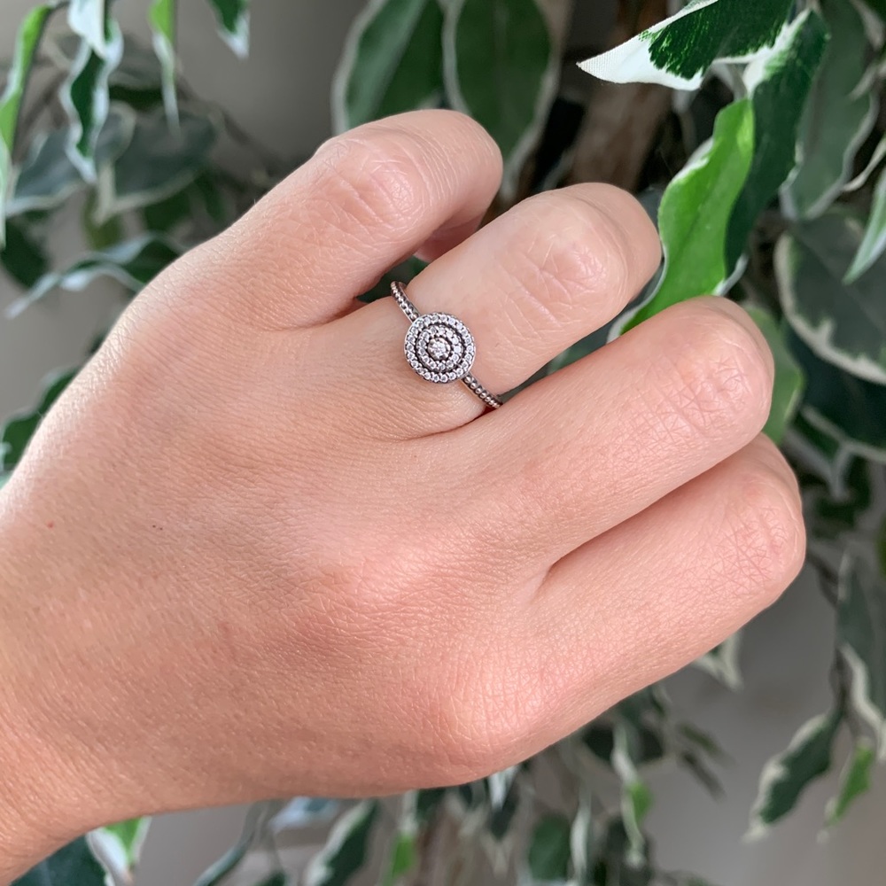 Pandora circle ring